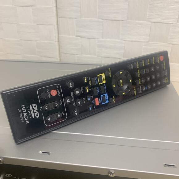 Hitachi DV-PF2U DVD/VCR/MP3 Playback Silver Combo Player w/Remote TESTED - Picture 12 of 13